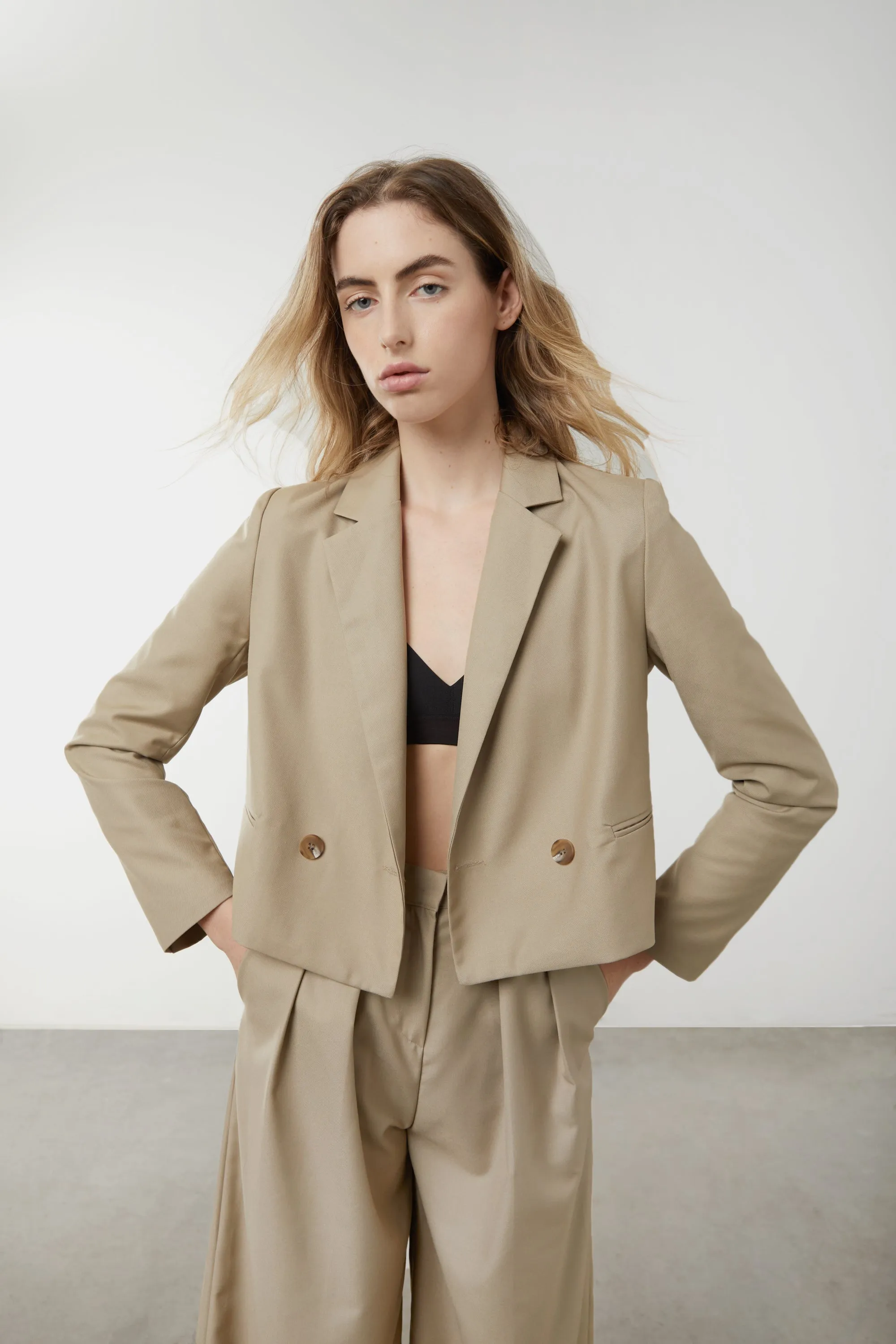 CROPPED BLAZER